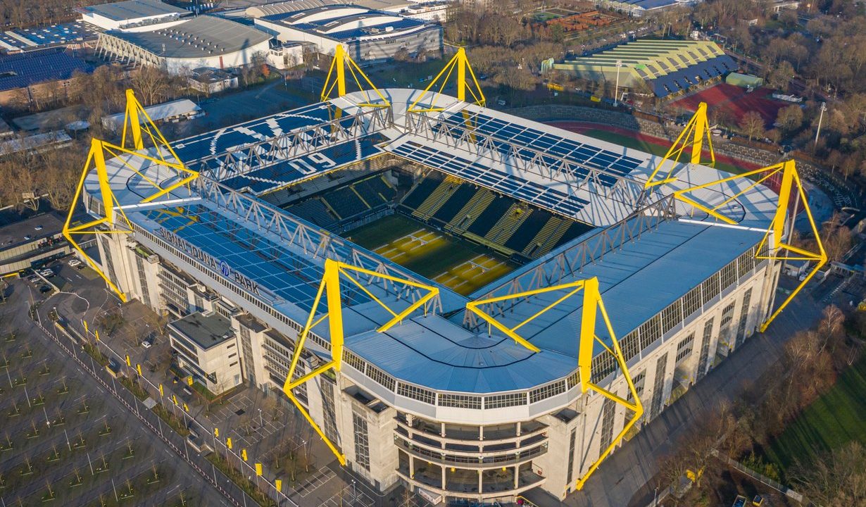 Signal Iduna Park in Dortmund, Spielort des Pokalduells BVB gegen Werder Bremen