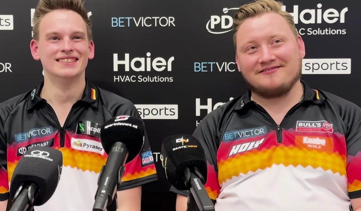 Martin Schindler und Ricardo Pietreczko beim World Cup of Darts 2025