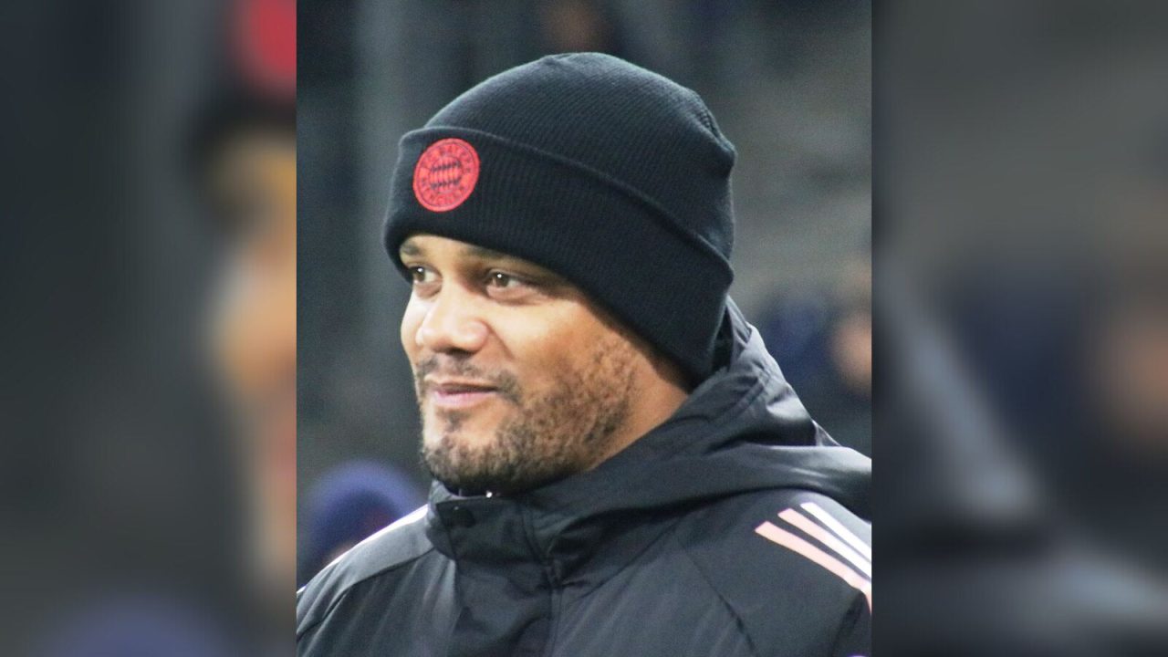 Vincent Kompany als Trainer des FC Bayern bei einem Testspiel in Salzburg 2025