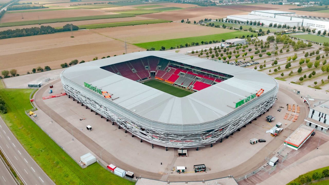 Luftaufnahme der WWK Arena in Augsburg